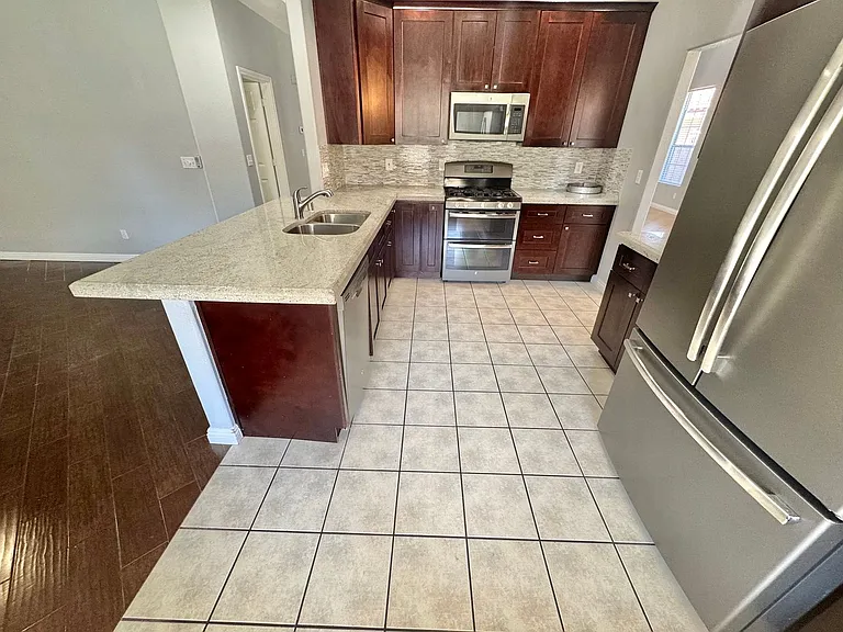 216 Chiquis Ct — Photo 22