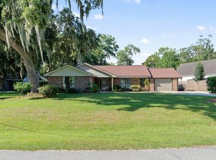 6118 Vaux Rd, Beaufort, SC 29906