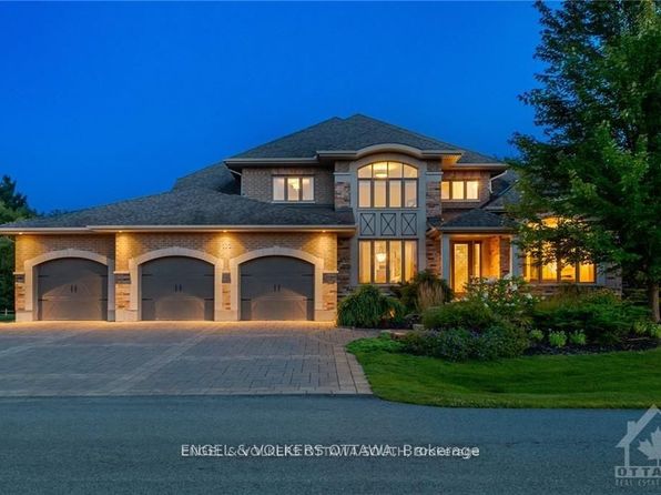 110 Gray Willow Pl, Ottawa, ON K4M 0B3