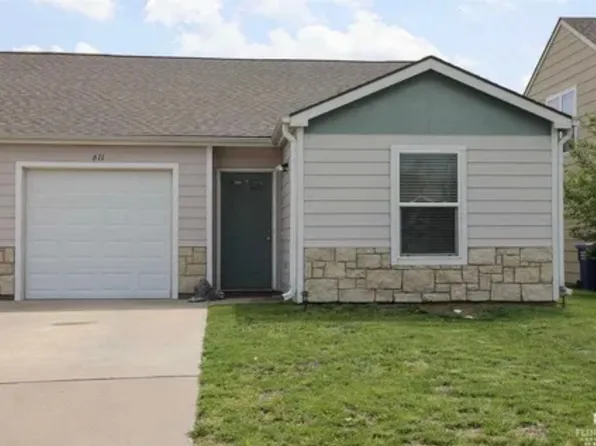 611 Grainfield St, Manhattan, KS 66502
