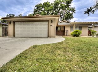 1311 Chestnut Ln, Davis, CA 95616