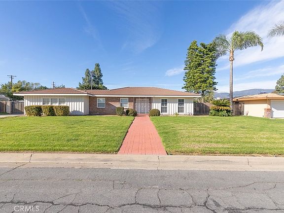 4th image of 5651 Magnolia Ave