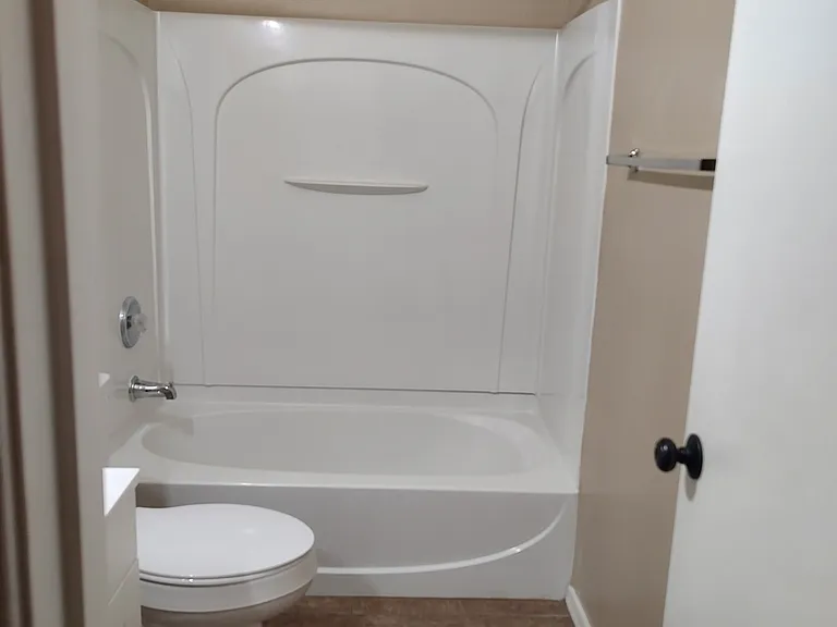7017 W Saint Catherine Ave — Photo 7