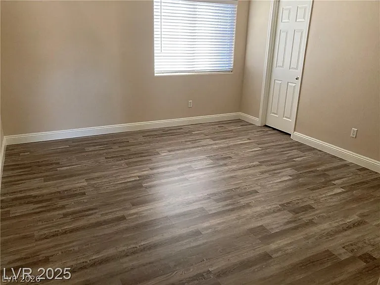 3120 Whispering Canyon Ct — Photo 35
