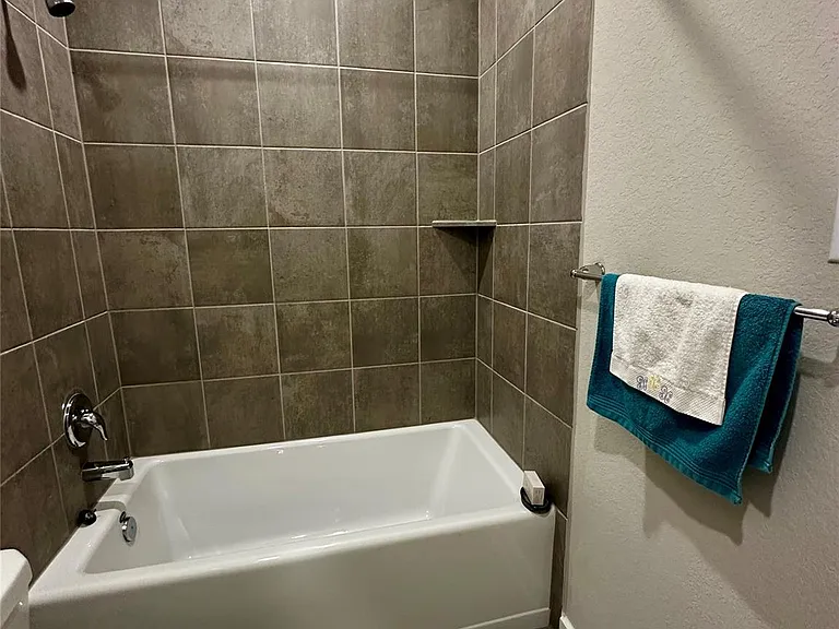 3113 Moontide Ln — Photo 34
