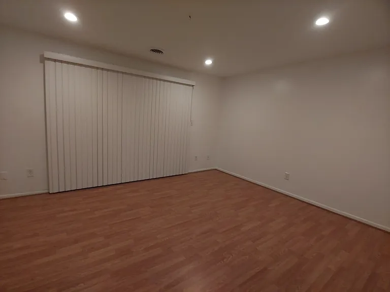 8603 Seasons Way — Photo 4