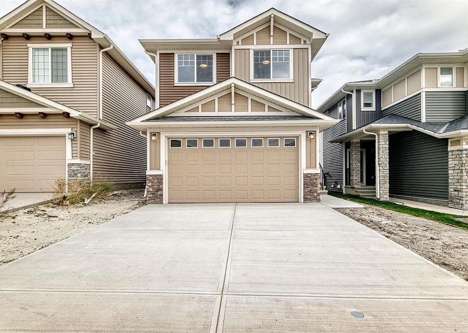1st image of 1359 S Bayview Cres SW