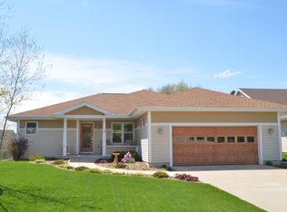 26 Black Stone Cir, Madison, WI 53719