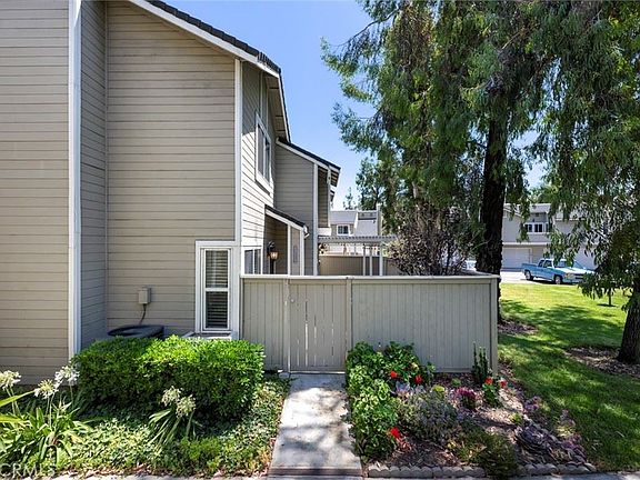 2nd image of 6219 Newhaven Ct #121