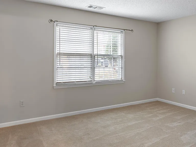 3426 Wildewood Dr — Photo 14