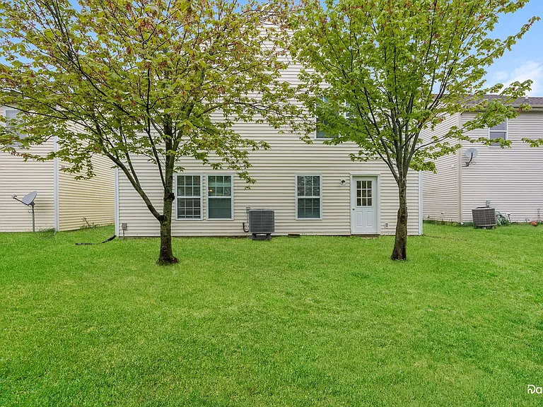 975 Curlew Ln — Photo 15