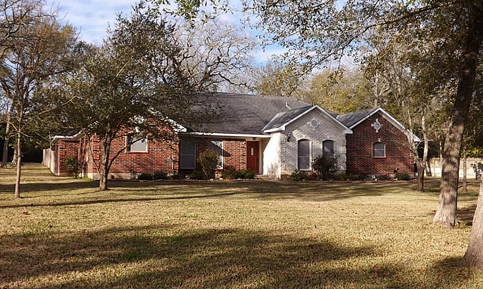 1st image of 3715 N Briarwood Dr