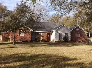 3715 N Briarwood Dr, Brenham, TX 77833