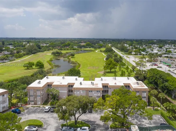 2431 SW 82nd Ave APT 203, Davie, FL 33324