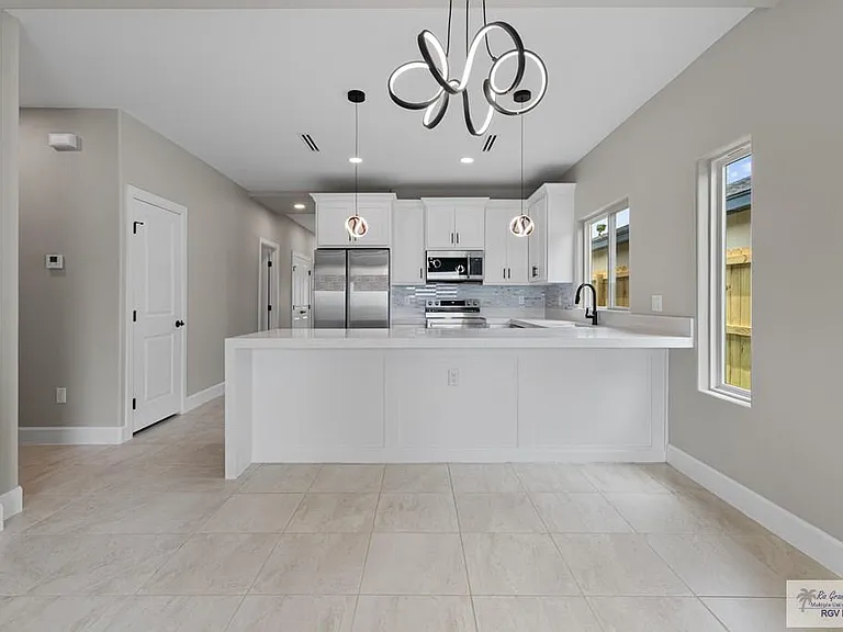 3269 Alegre Dr #B — Photo 8