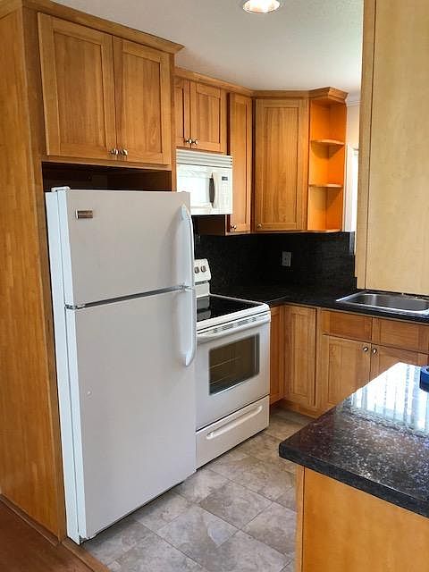 1st image of 35 Union Ave
