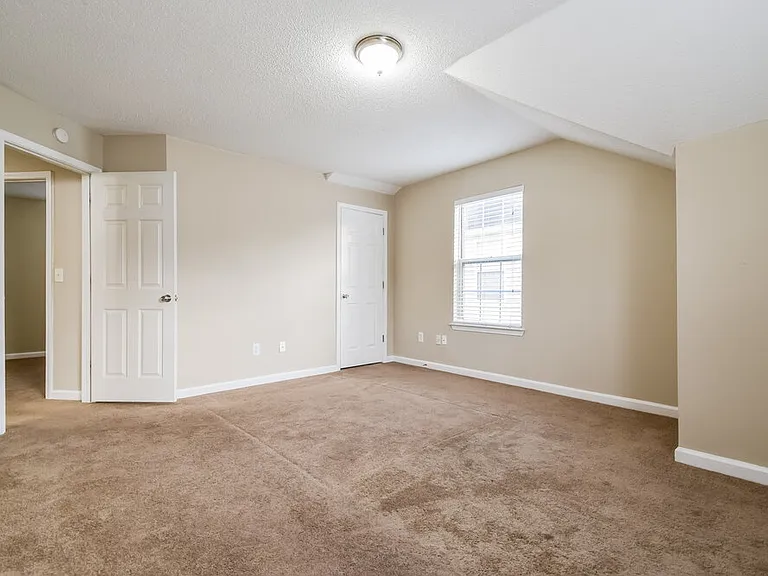 4405 Grove Dr NW — Photo 13