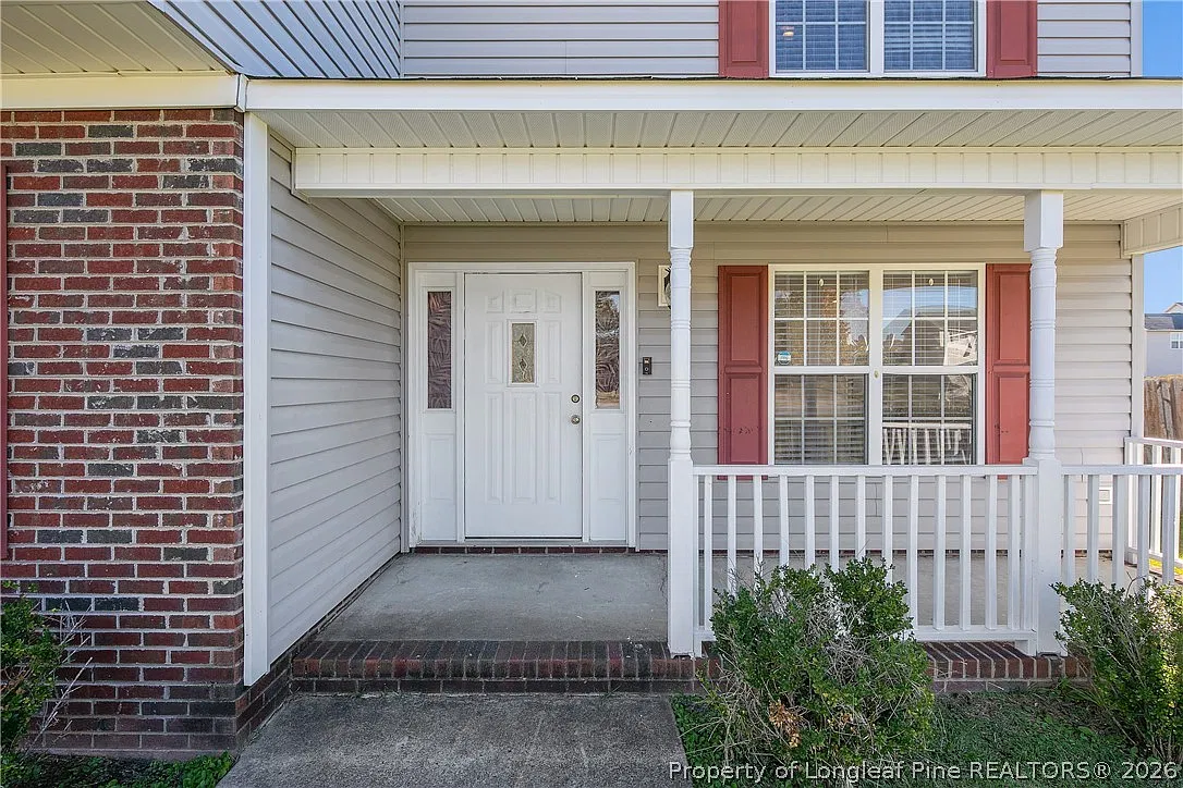 3 bed, 2.0 bath, 2138 sqft, $2,300 — Photo 4
