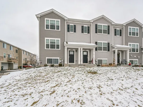 2469 Bella Dr, Pingree Grove, IL 60140