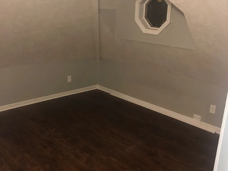 452 S Main St — Photo 14