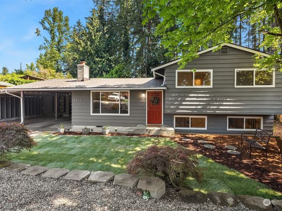 1924 214th Street SW, Lynnwood, WA 98036