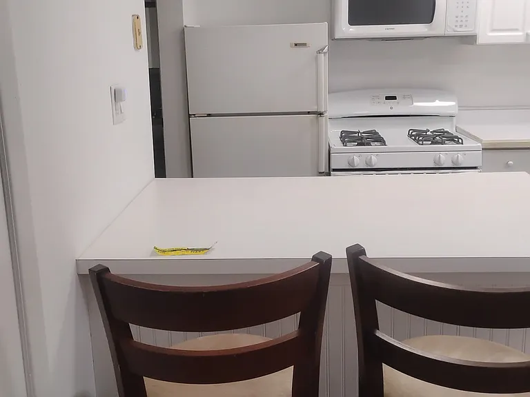 92 Edwards St #3 — Photo 10