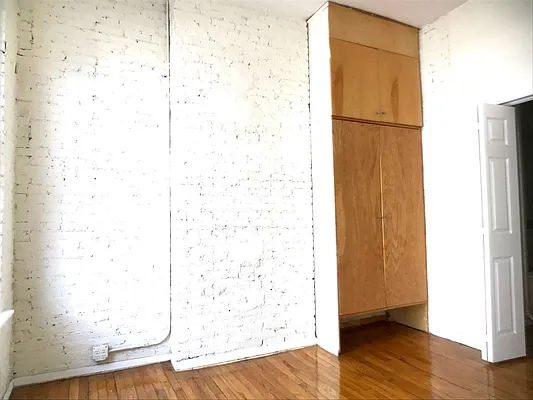 Rented by Sovereign Associates | media 2