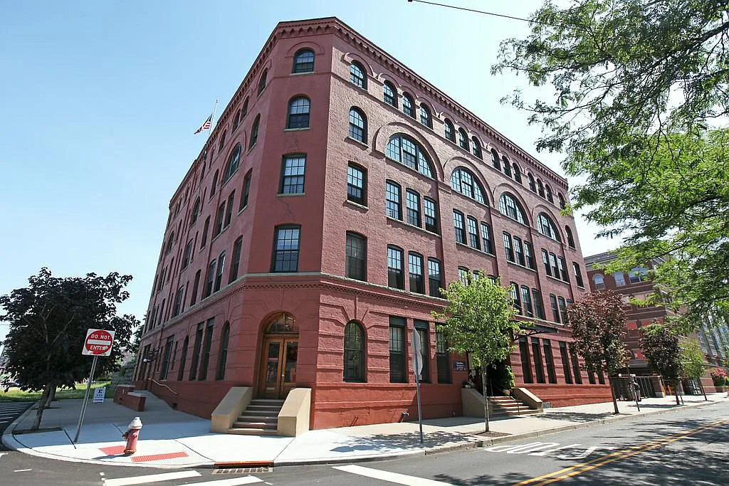 Park Foundry — Photo 1
