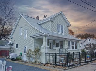 10 Van Ness St, Springfield, MA 01107