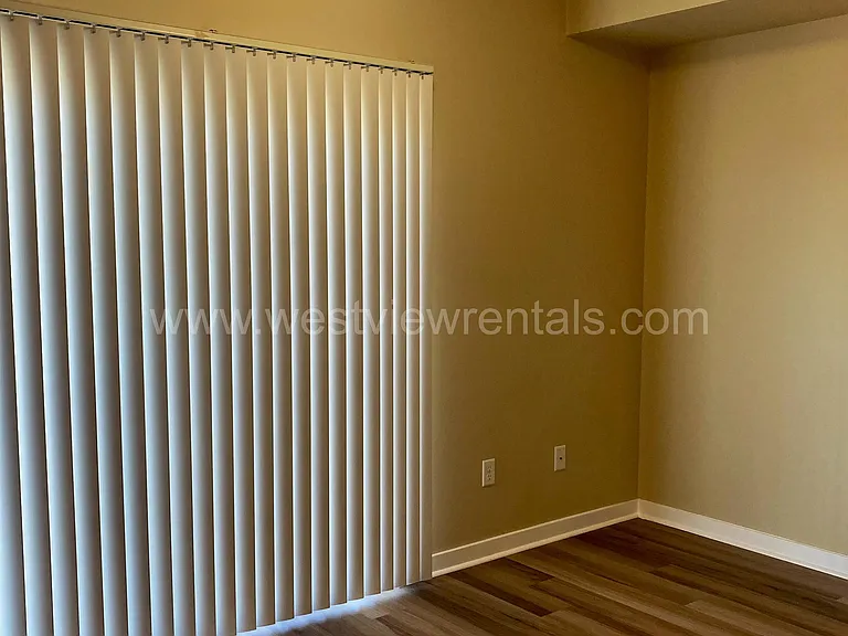 200 E Maple St — Photo 169