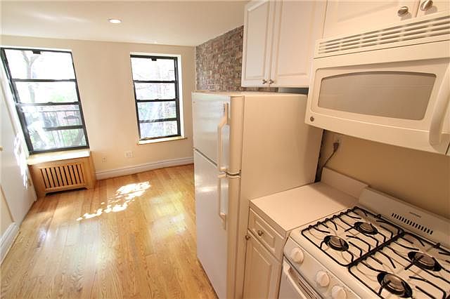 1st image of 98 Christopher St APT 11