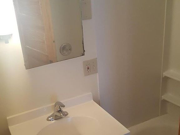 5th image of 411 4th Ave S APT 2