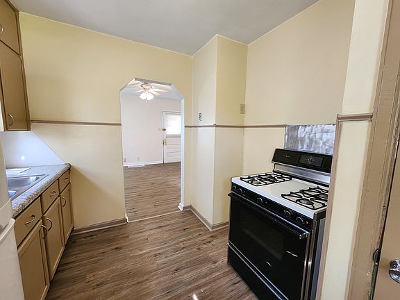 4th image of 615 Kirkwood Ave