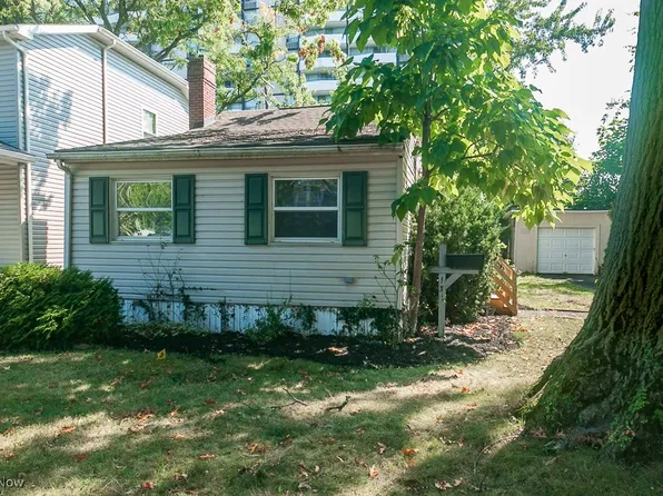 131 E 238th St, Euclid, OH 44123