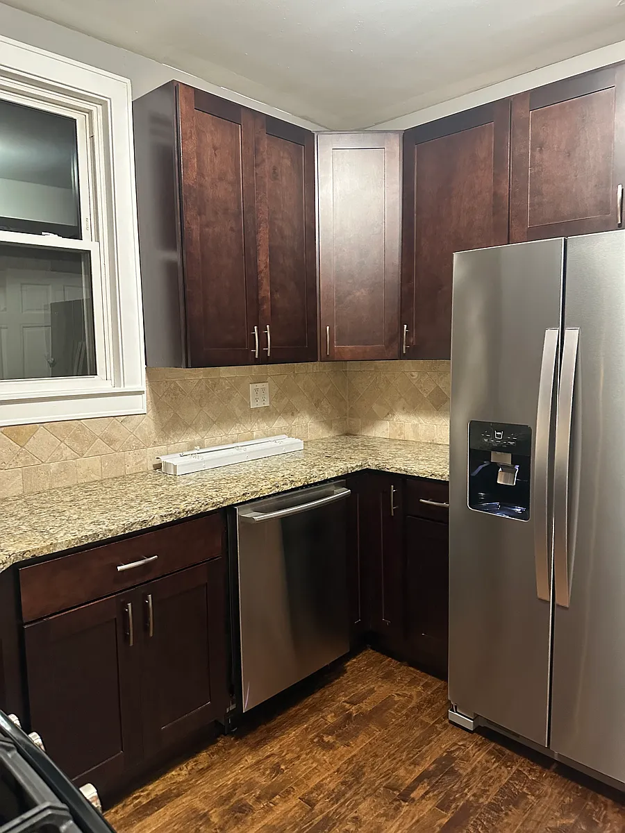 Kitchen - 3927 N Kimball Ave #2