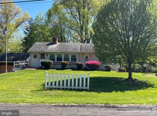 28 Douglas Rd, Richboro, PA 18954