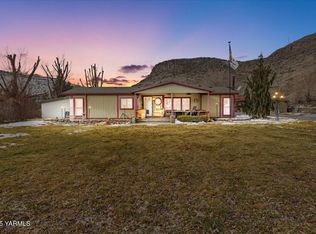 6412 Cowiche Canyon Ln, Yakima, WA 98908