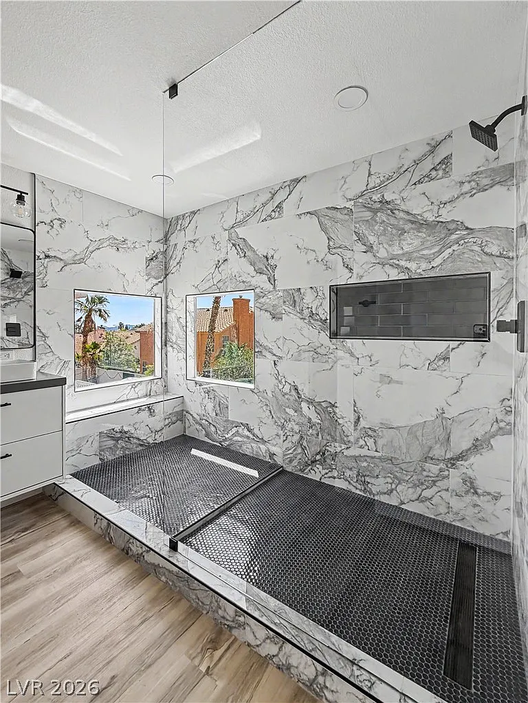 3 bed, 2.5 bath, 1816 sqft, $2,650 — Photo 3