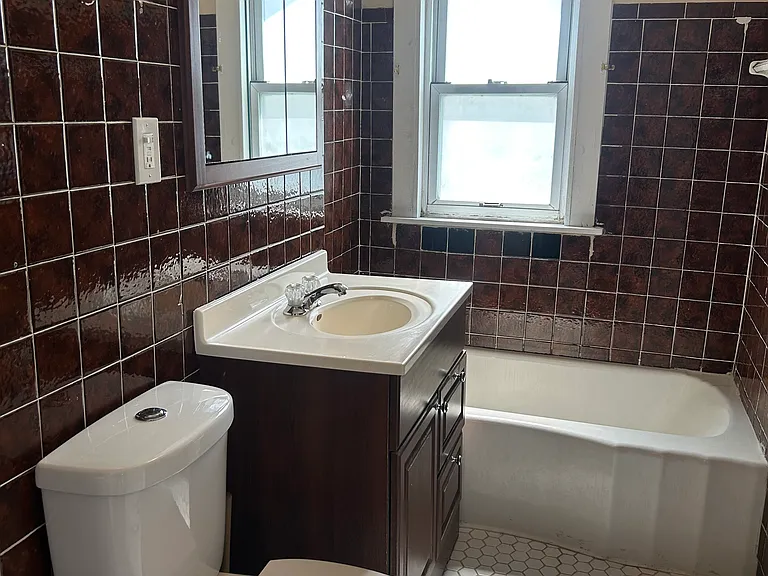 6802 W Highland Ave #2 — Photo 22