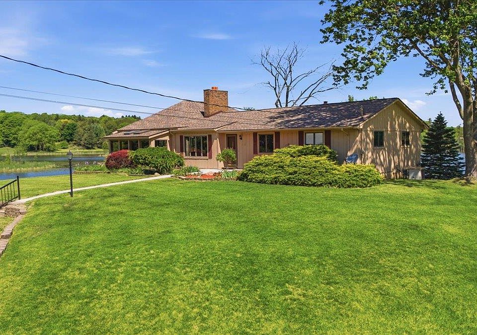 725 Deerpath Ct, photo 24