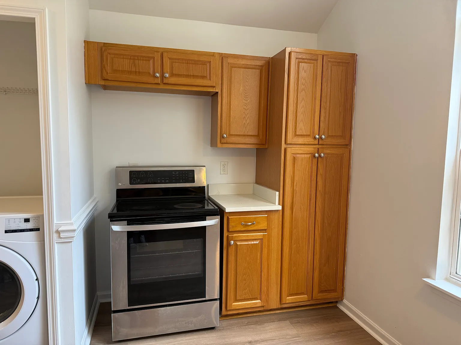 2 bed, 2.5 bath, 1648 sqft, $1,695 — Photo 2