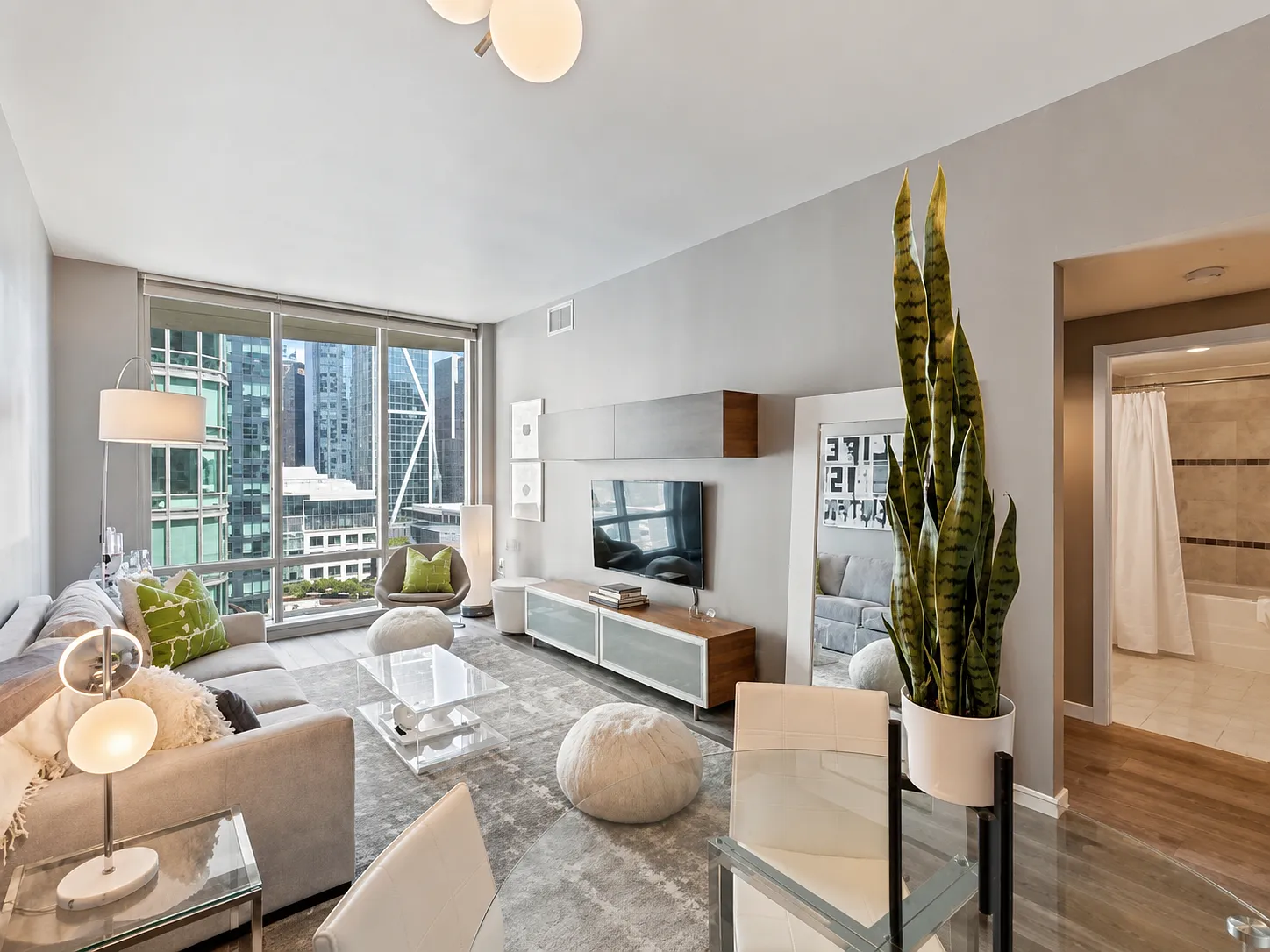 1 bed, 675 sqft, $4,950 — Photo 1