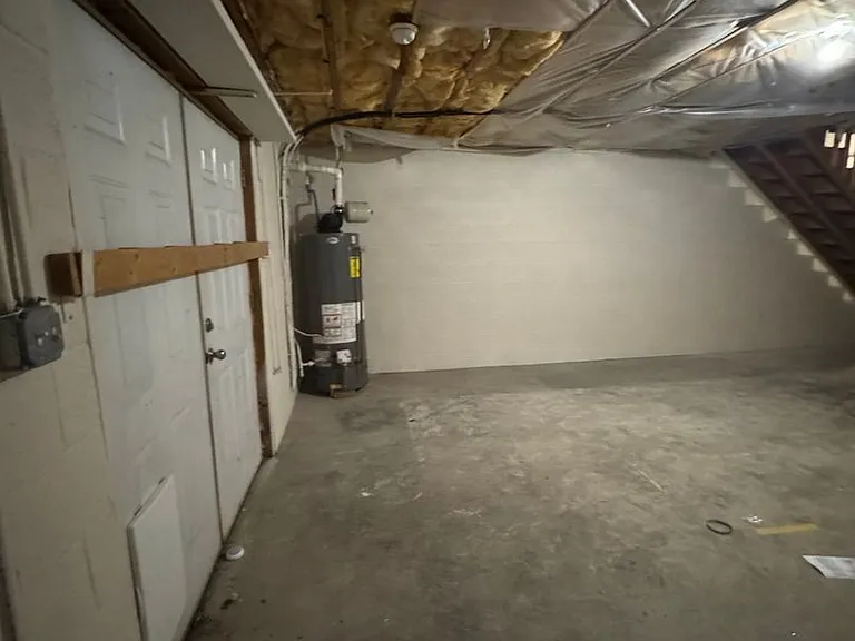 1232 Camelot Ct NE — Photo 20