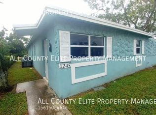 1245 W 23rd St, Riviera Beach, FL 33404