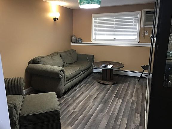 4th image of 635 W Lowell Ave Unit 3