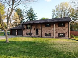 119 Pinewood Ct, Troy, IL 62294