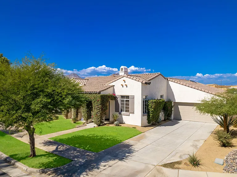 79700 Desert Willow St — Photo 5