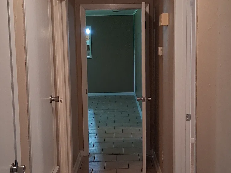 102 Cheryl St — Photo 24
