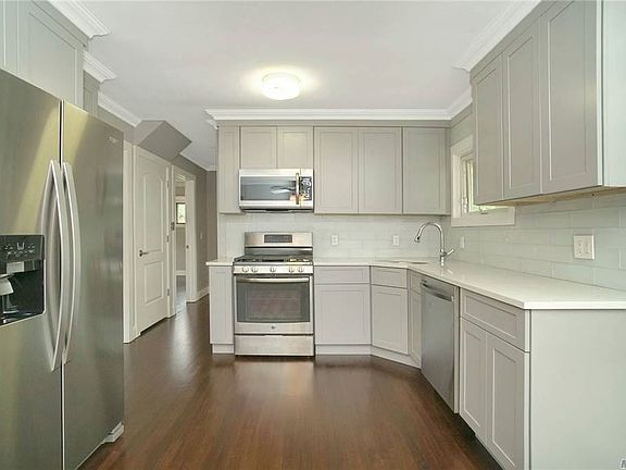 5th image of 55 Center St