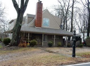 1147 Sackettsford Rd, Warminster, PA 18974